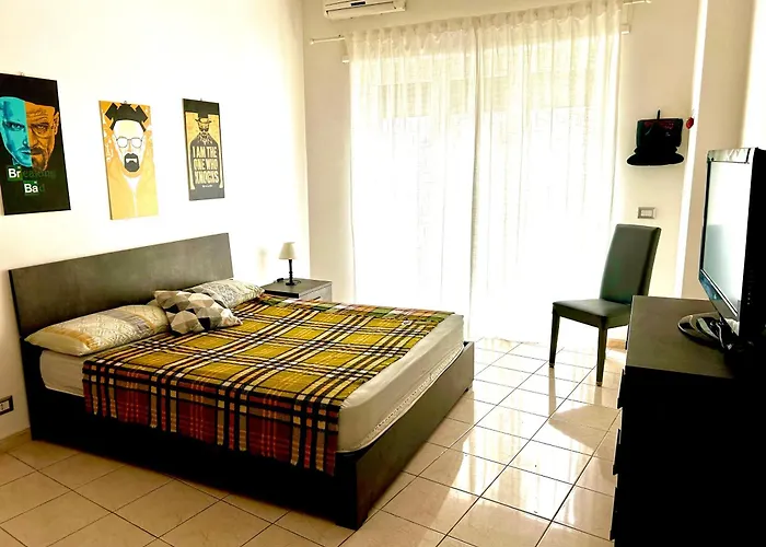 Tiburtina Station Apartment